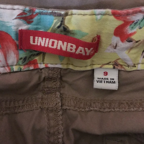 2 comfy capri pants union bay/camouflage size 9 - Picture 4 of 4